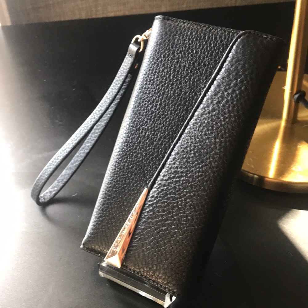Leather Samsung Galaxy s8 + wristlet Case!